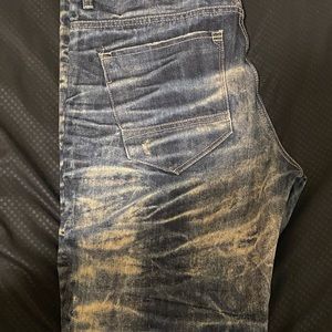 Jordan Craig blue ripped jeans!
